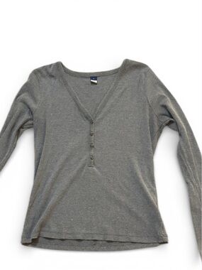 Women's Gray Ribbed Henley Long-Sleeve Top